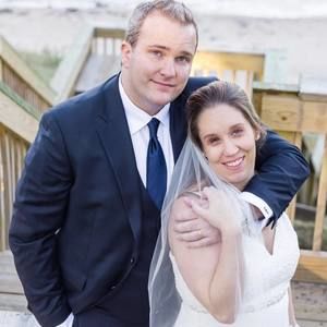 Meet your Posher, Caysi